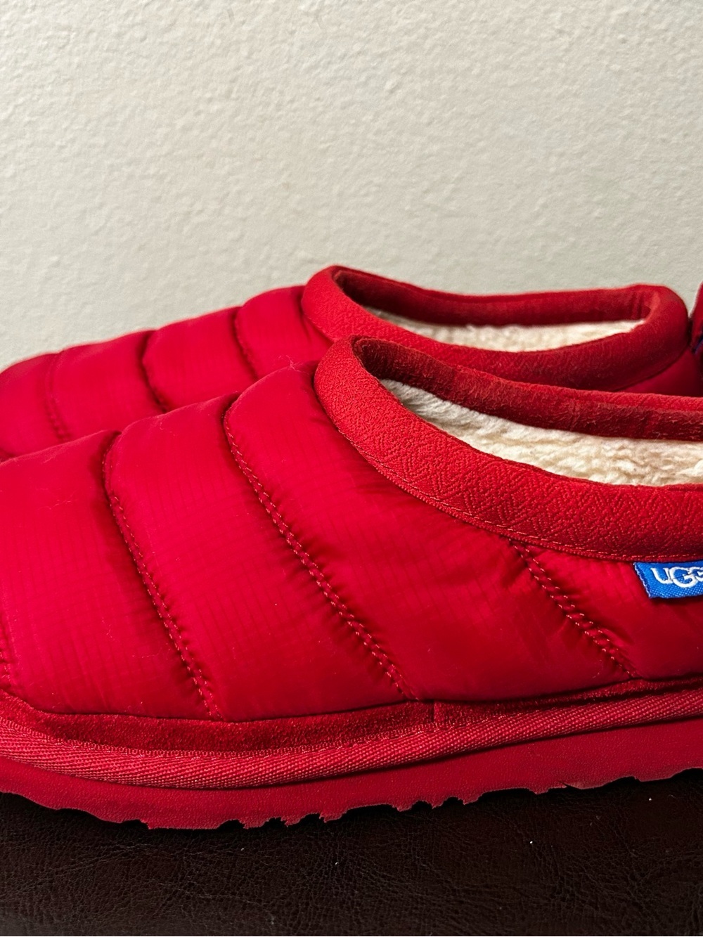 UGG Tasman LTA Red Slip On Outdoor Lined Puffer Slippers 1131810K women Size 6 - Picture 5 of 8